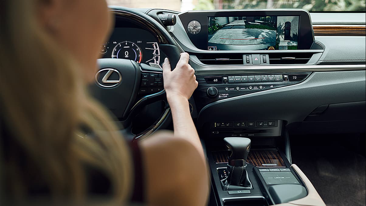 2020 ES 350 Safety Technology