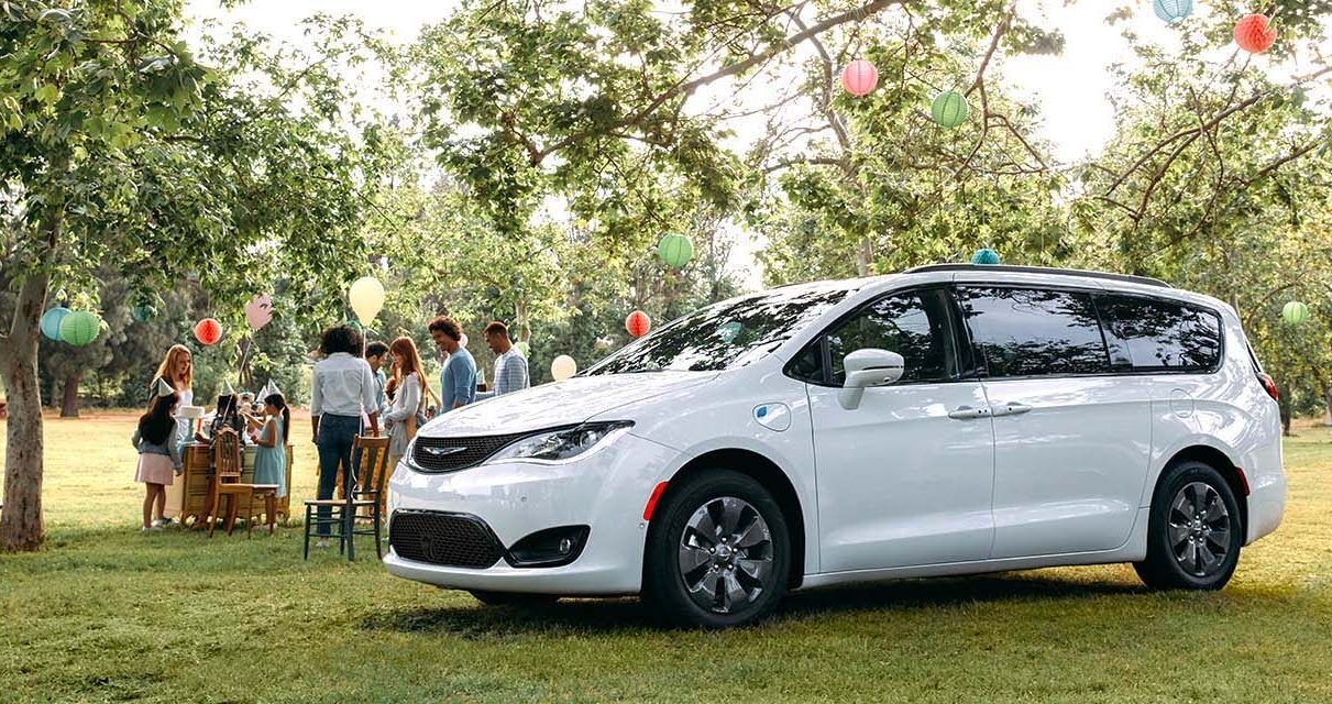 chrysler pacifica lease options