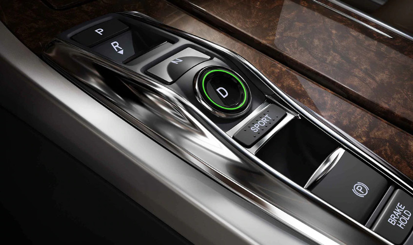 Driving Controls in the 2020 RLX