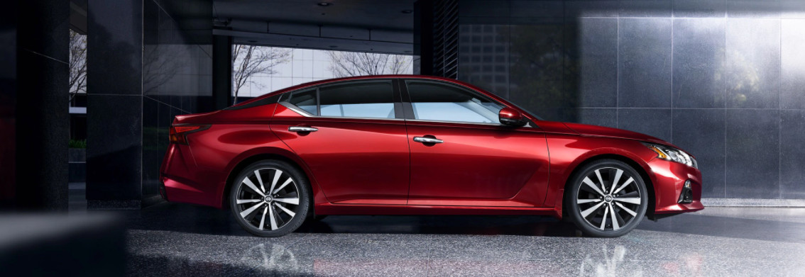 2020 Nissan Altima vs 2020 Sentra near Washington, DC