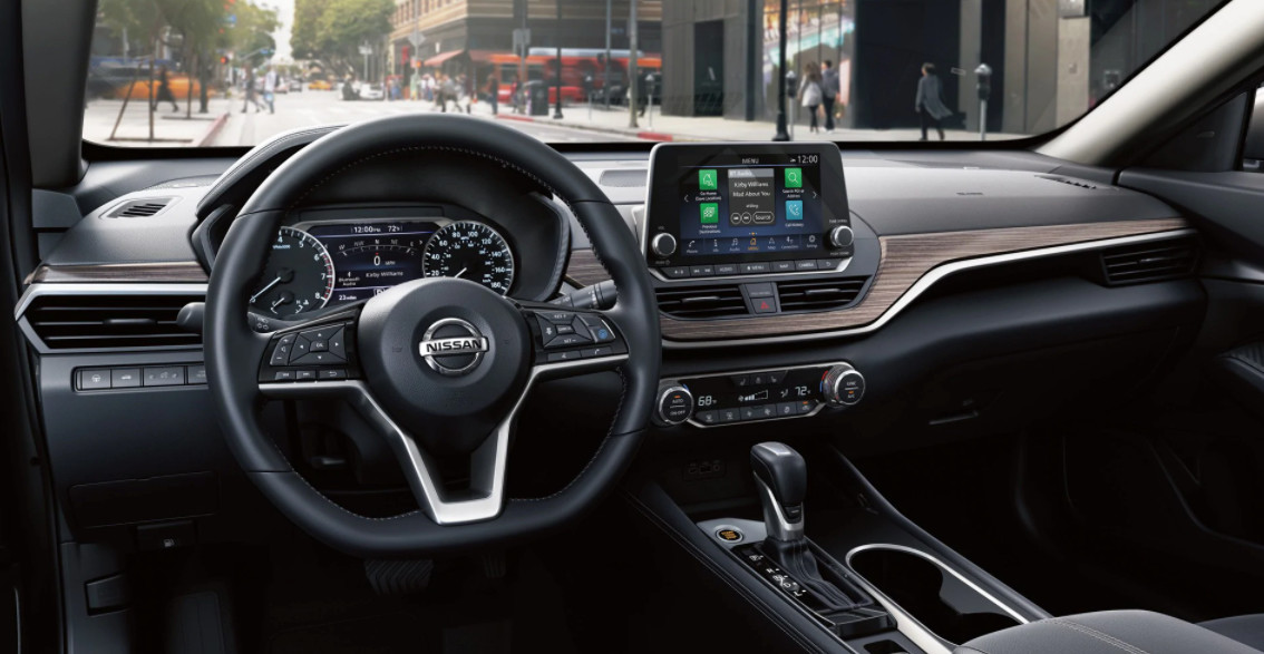 2020 Altima Center Stack