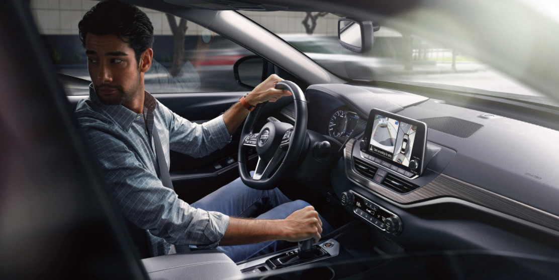 2020 Altima Interior