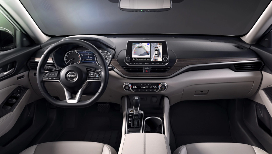 2020 Altima Interior