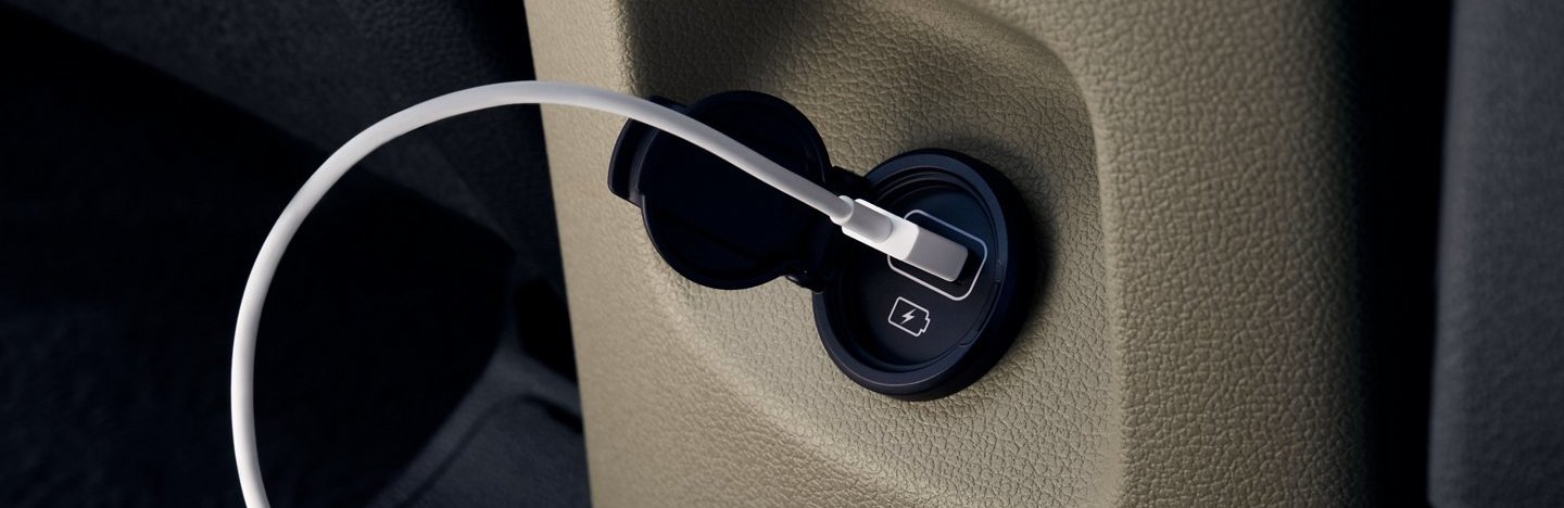 2020 Hyundai Tucson Available Second-row USB outlet 