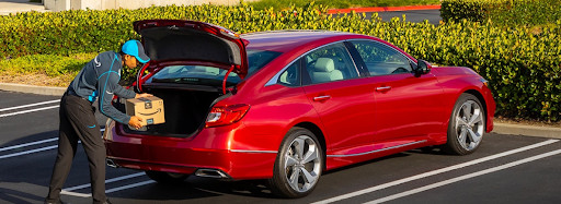 Por su diseño inteligente, la cajuela del Accord Hybrid 2020 es igual de espaciosa que en el resto de los modelos.