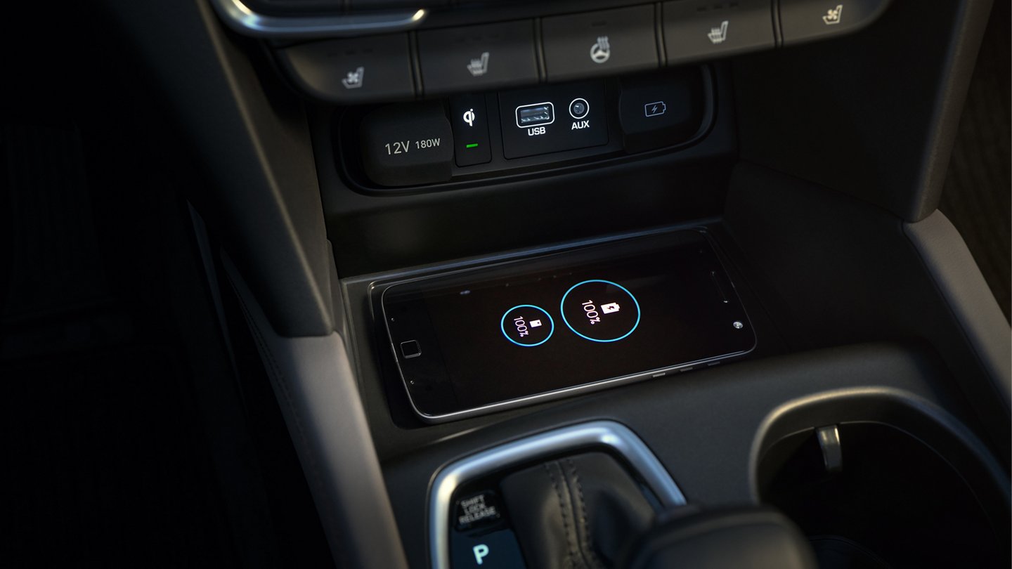 2020 Santa Fe Wireless Charging