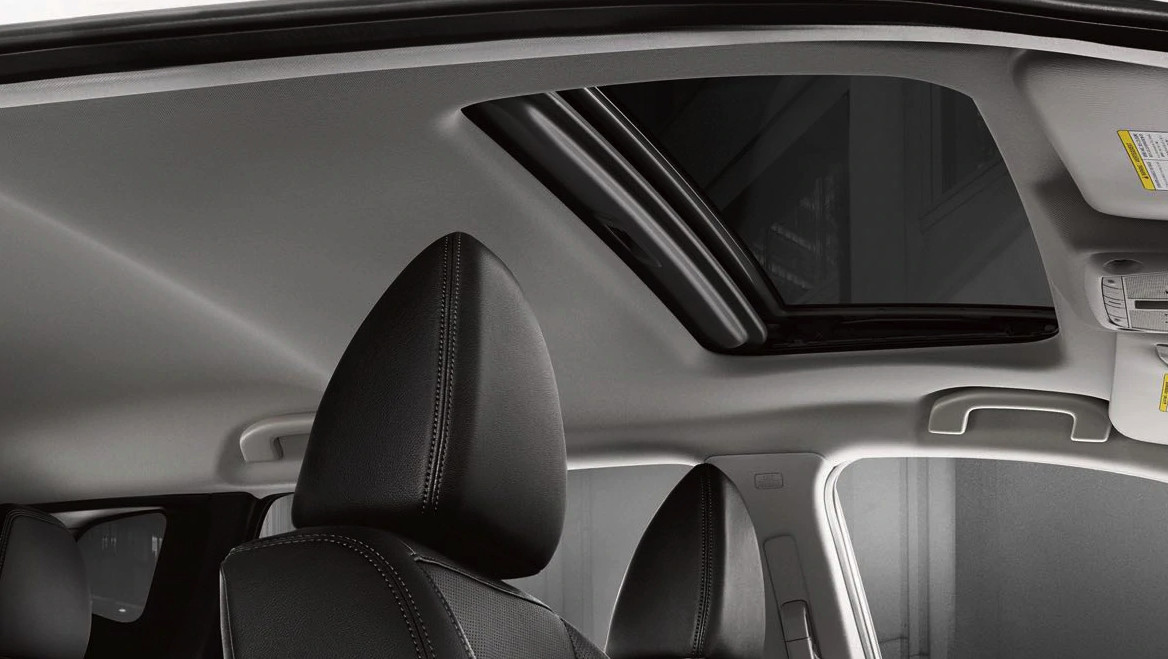 Available Power Moonroof in the 2020 Nissan Rogue Sport
