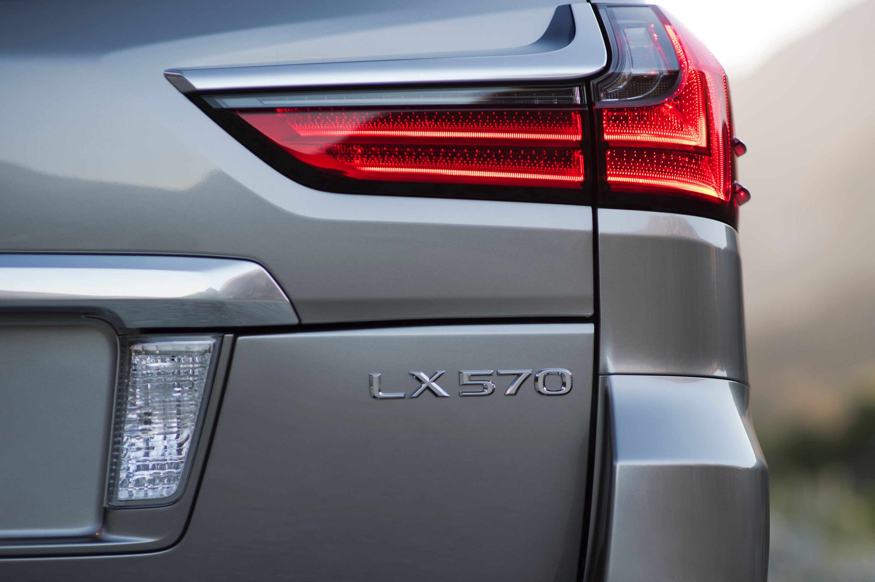 Exterior of the 2020 LX 570