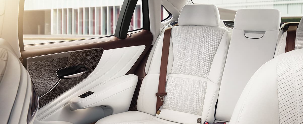First-Class Rear Seats in the 2020 LS 500 First-Class Rear Seats in the 2020 LS 500