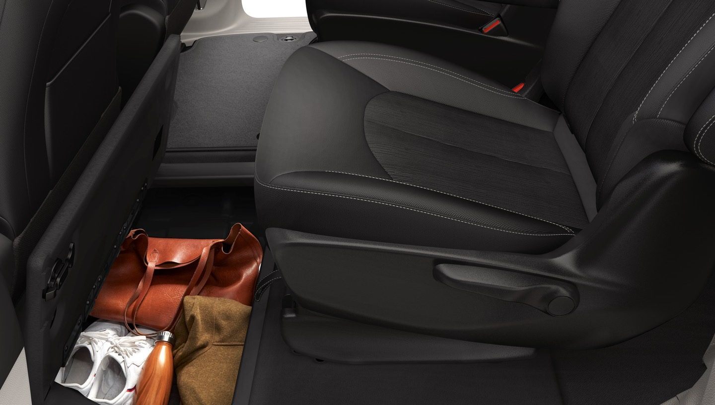 2020 Chrysler Voyager Storage