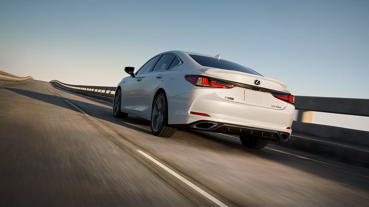 The Highly Rated Lexus ES 350