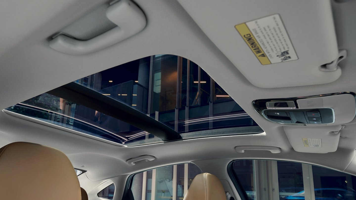 Sunroof in the 2021 Sonata