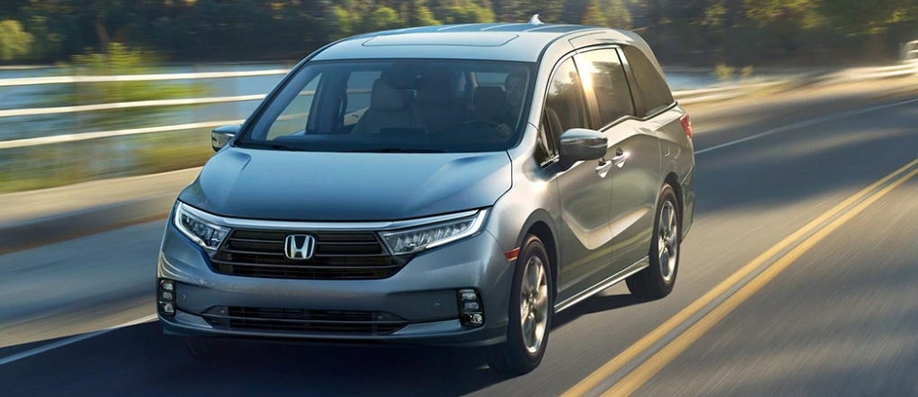 Honda Odyssey 2021 vs Toyota Sienna 2020 a la venta en Fredericksburg, VA