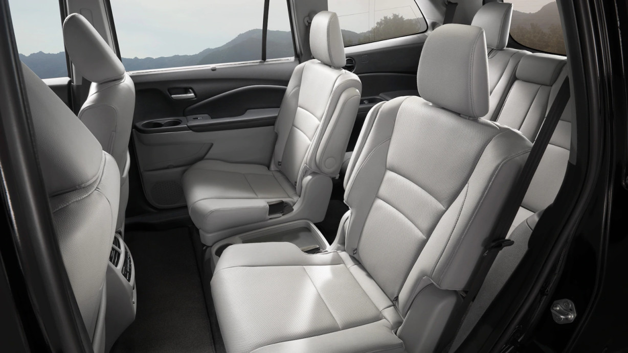 Captain's Chairs in the 2021 Honda Pilot