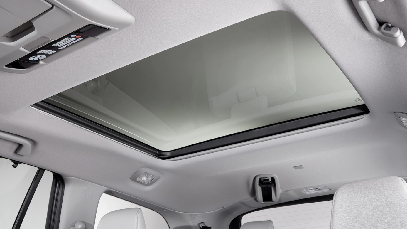 2021 Pilot Panoramic Roof