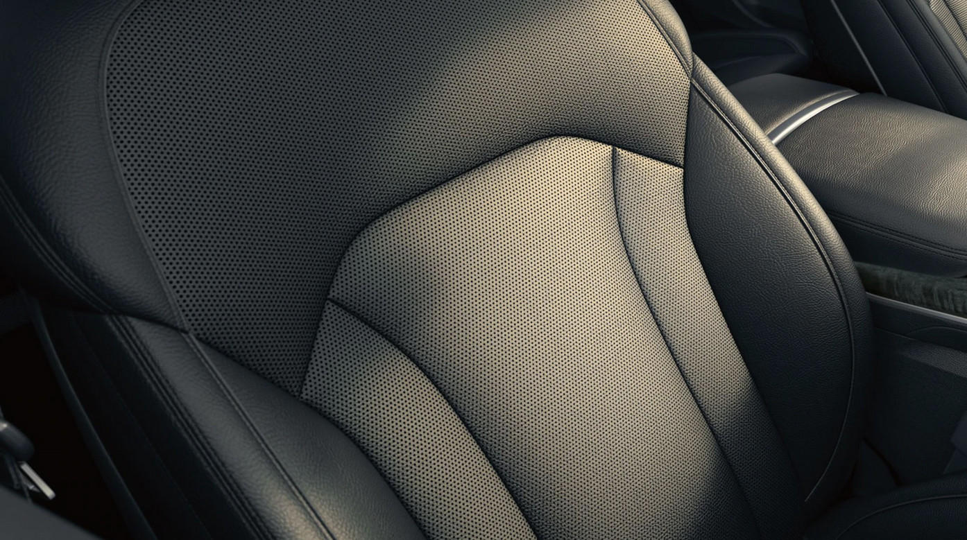 2021 Audi Q8 Seating