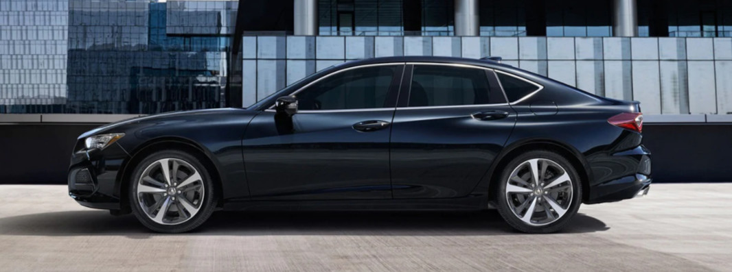 2021 Acura TLX vs 2021 Lexus ES in Brookfield, WI