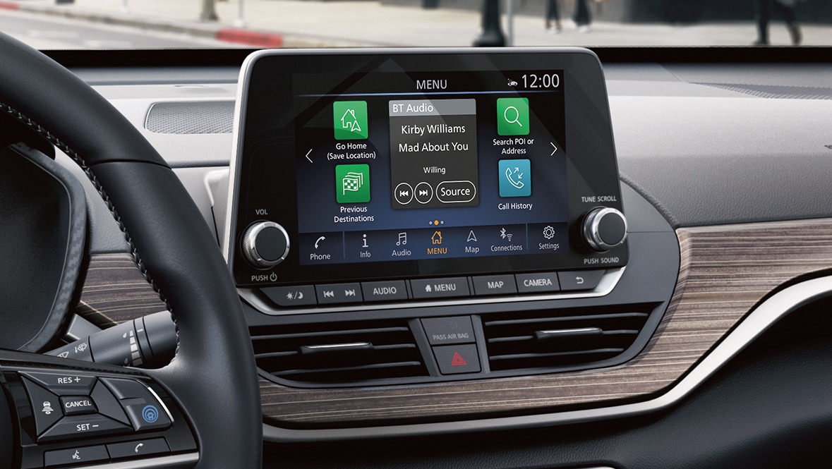 Touchscreen in the 2021 Nissan Altima