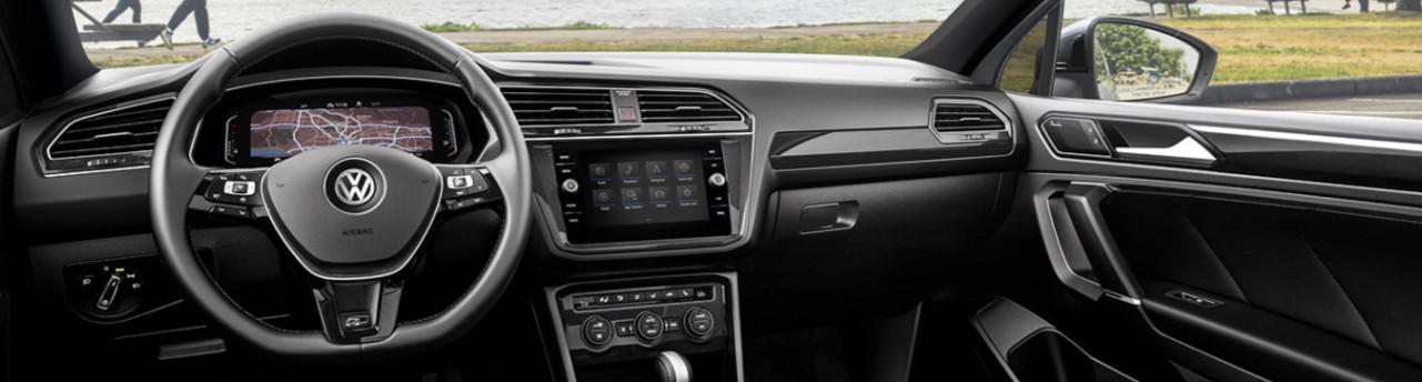 2021 Tiguan Center Stack