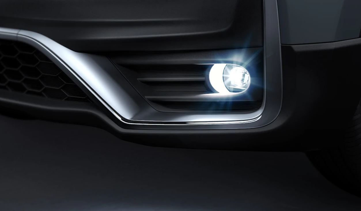 Los faros antiniebla LED resaltan el estilo moderno y deportivo del CR-V.