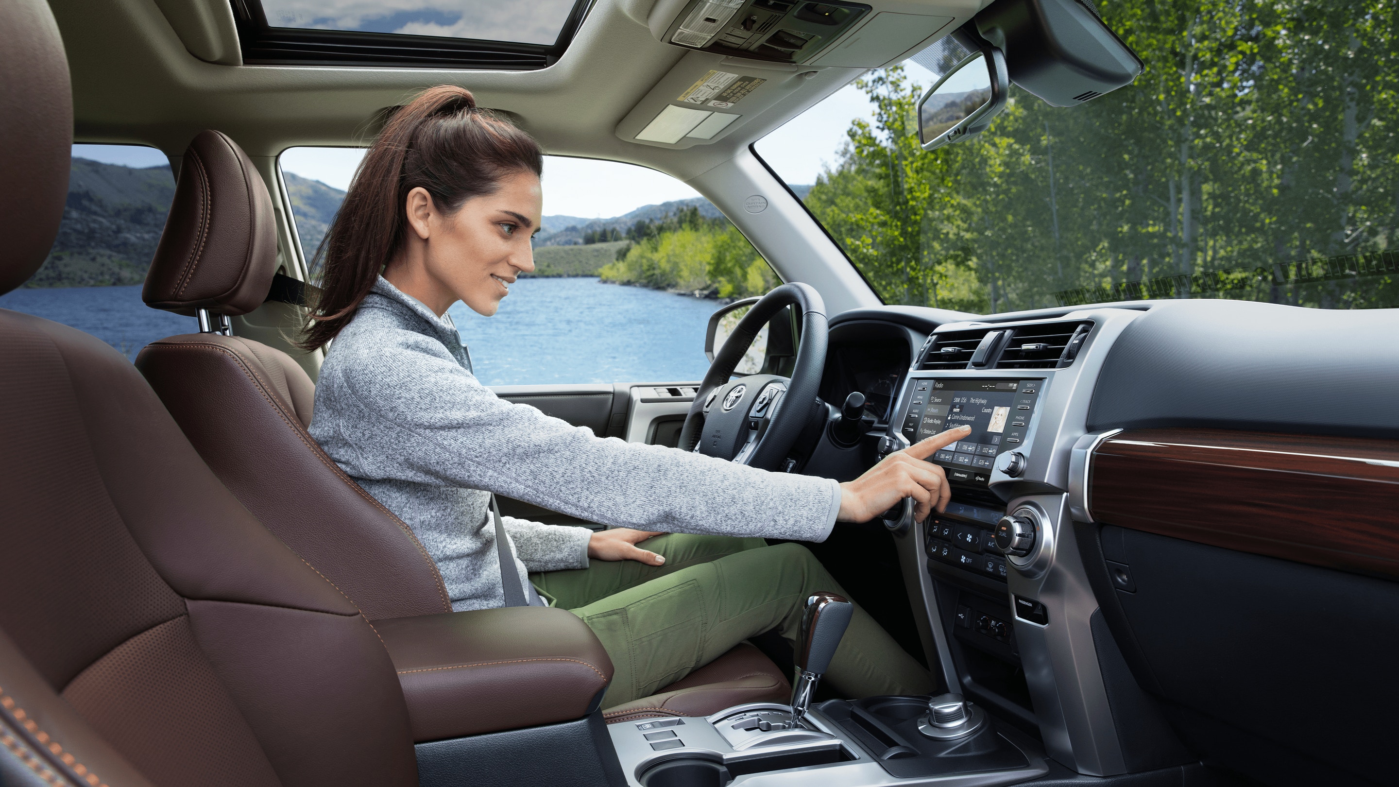 Stay Connected in the 2021 4Runner