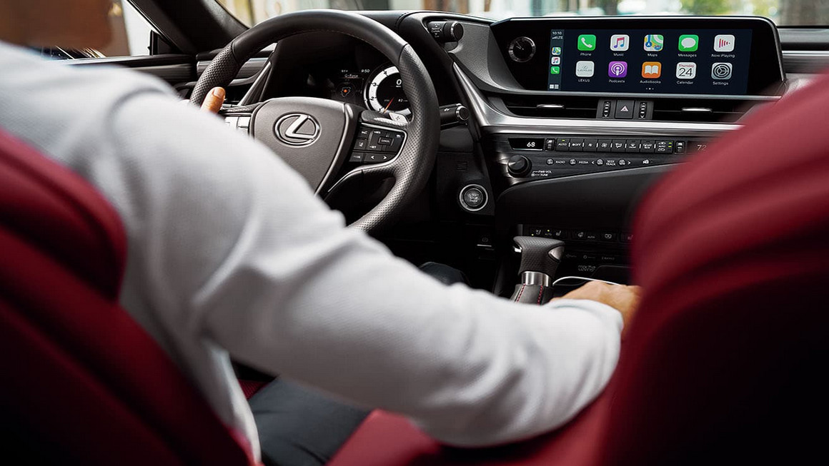 Te dará mucho orgullo conducir un Lexus ES 250 todos los días.