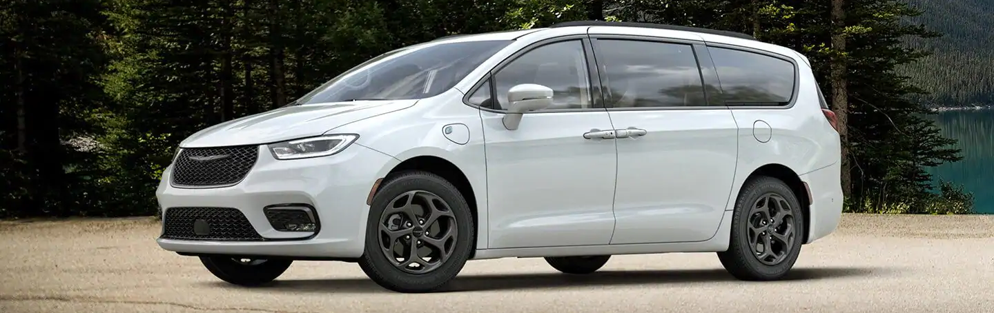 2021 Chrysler Pacifica Hybrid for Sale near Greenfield, IN