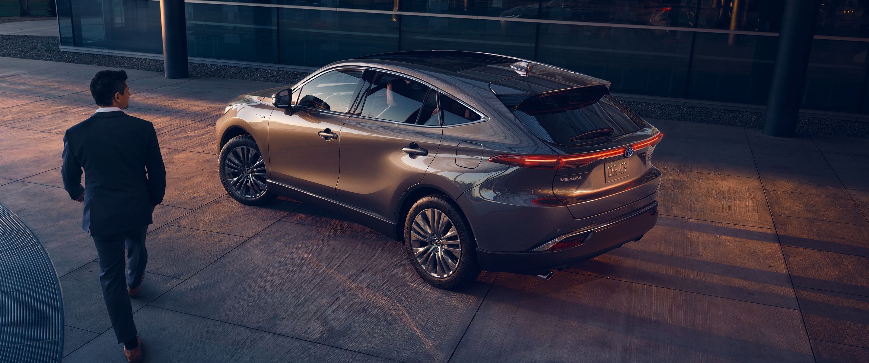 2021 Toyota Venza Lease in Rockford, IL 