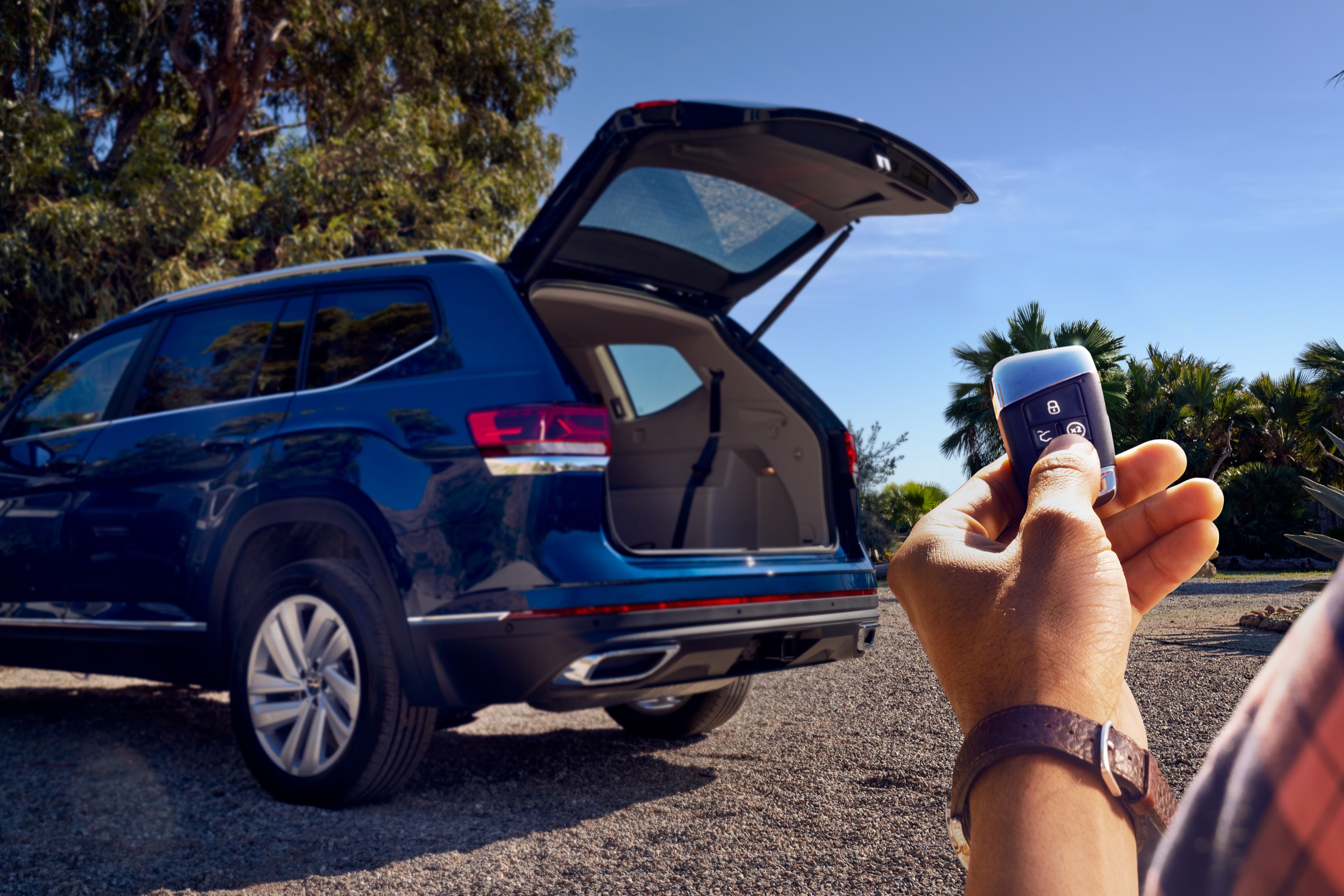 2021 Atlas Hands-Free Liftgate