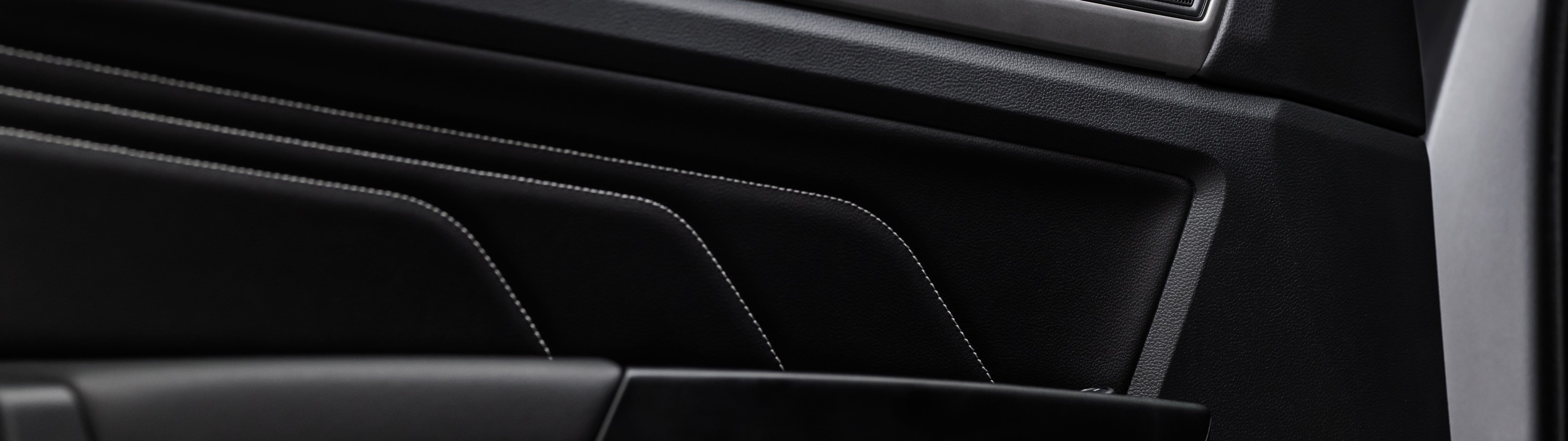 2021 Atlas Interior
