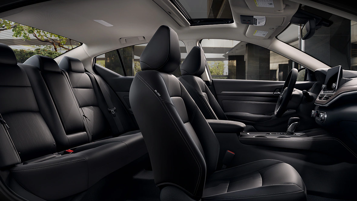 2021 Altima Seating
