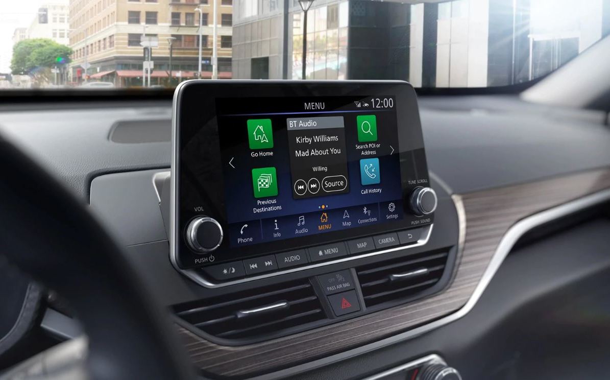 Touchscreen in the 2021 Altima