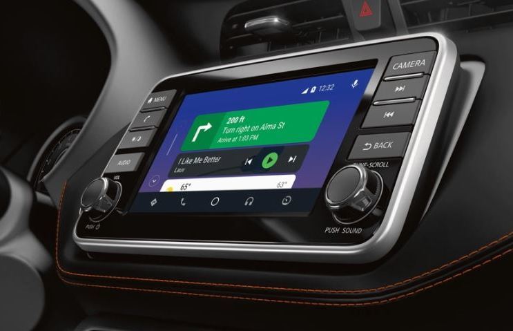 Touchscreen in the 2021 Kicks