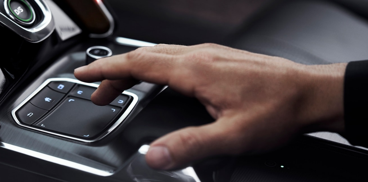 True Touchpad Interface™ in the 2021 TLX