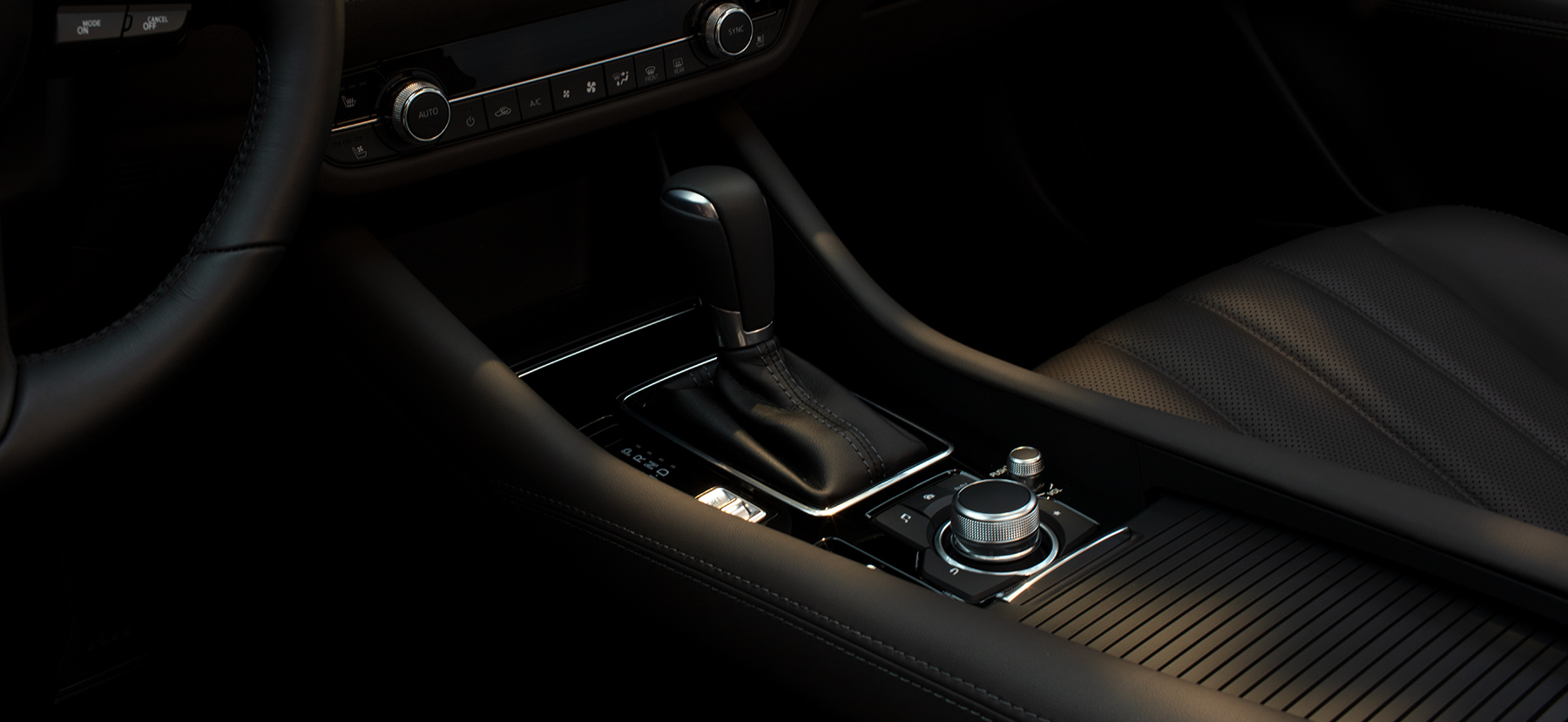 Drive Controls in the 2021 MAZDA6