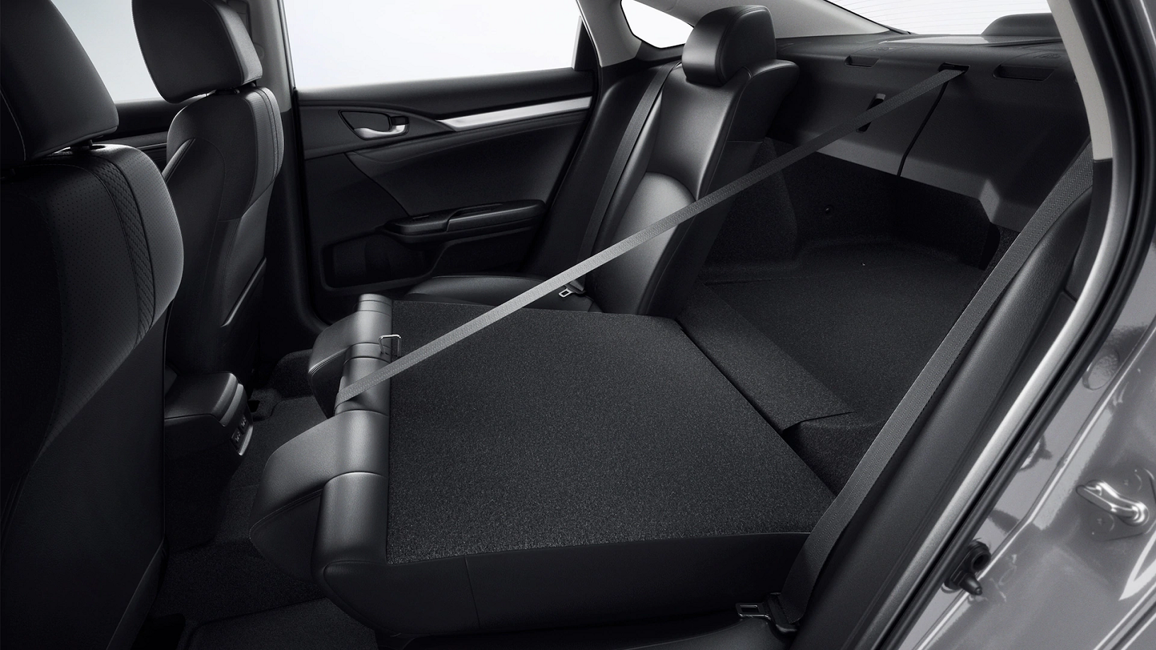 Convenient Storage in the 2021 Civic