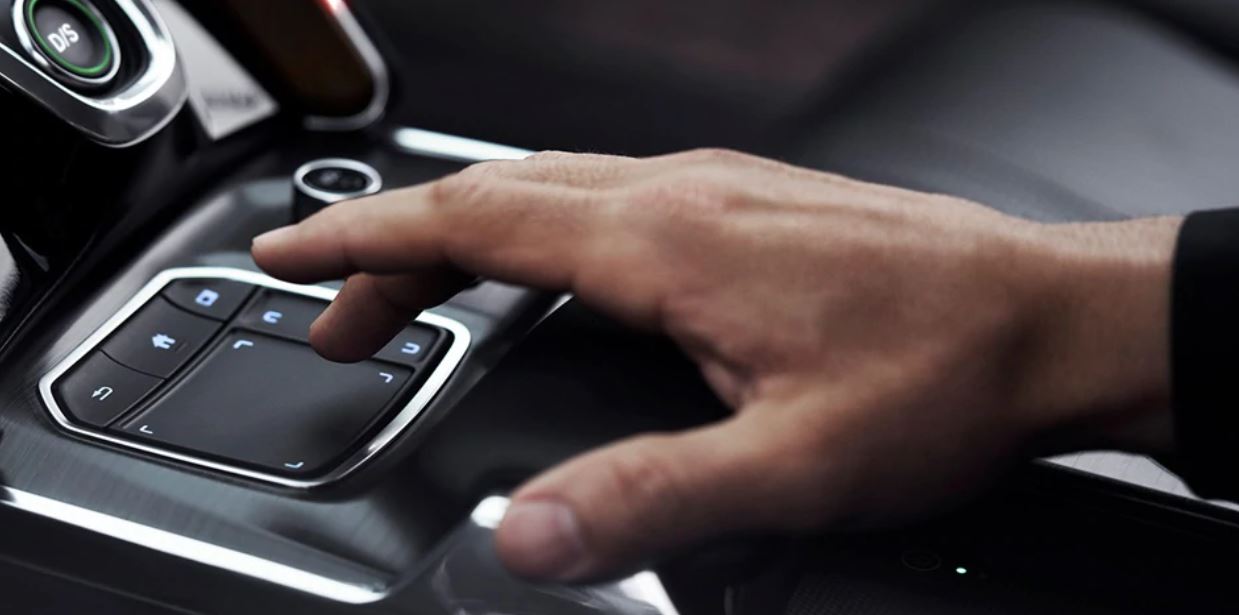 True Touchpad Interface™ in the 2021 Acura TLX