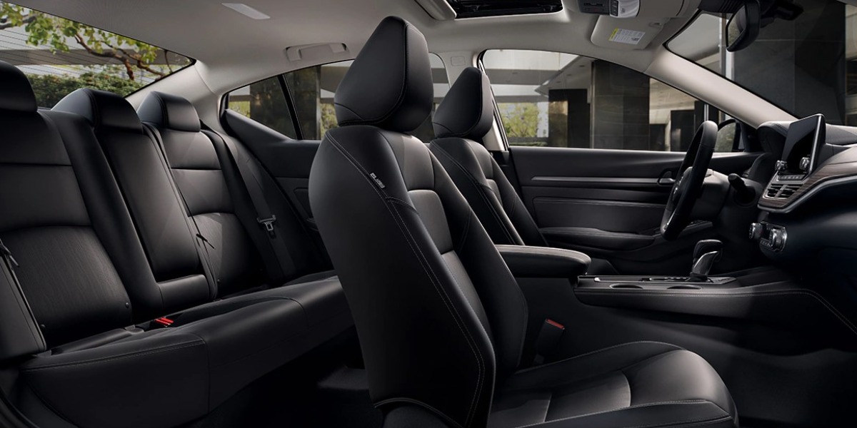 2021 Nissan Altima Interior