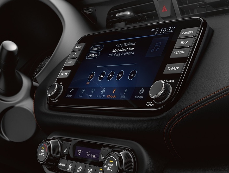 2021 Nissan Kicks Touchscreen
