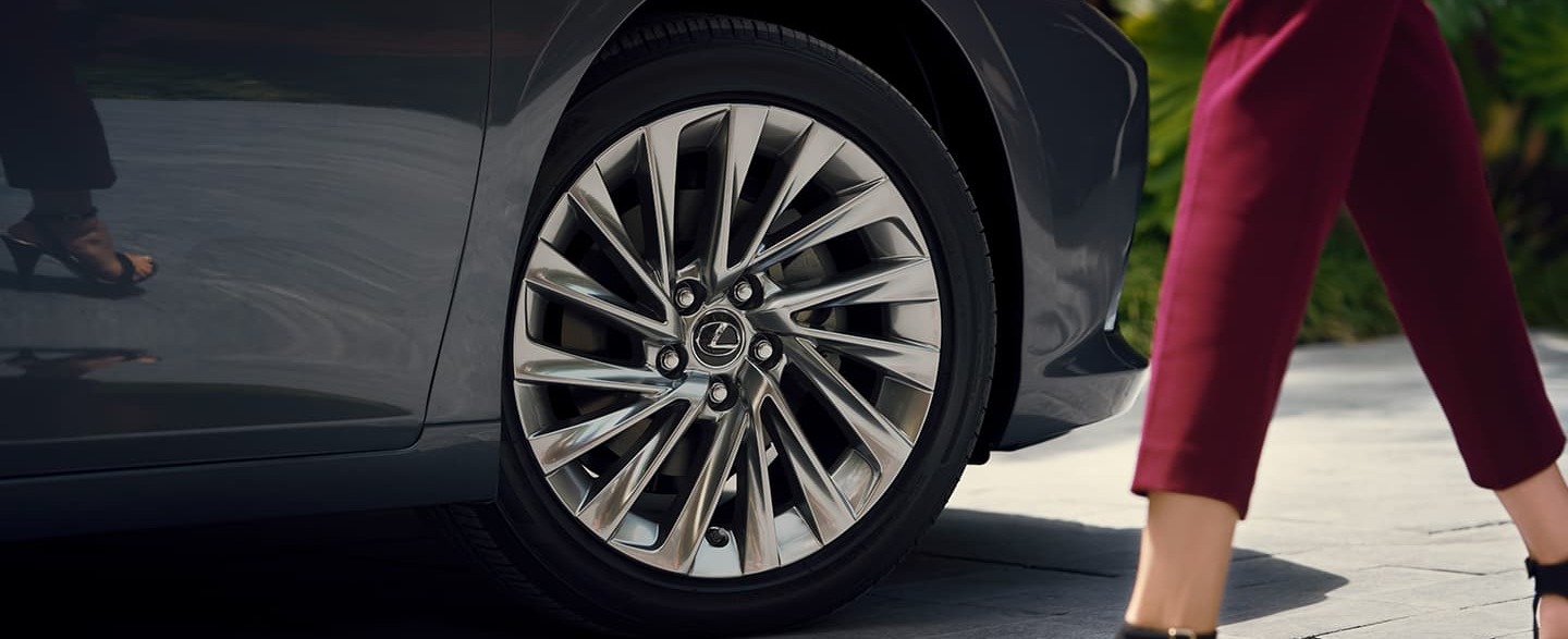2021 ES 350 Wheels
