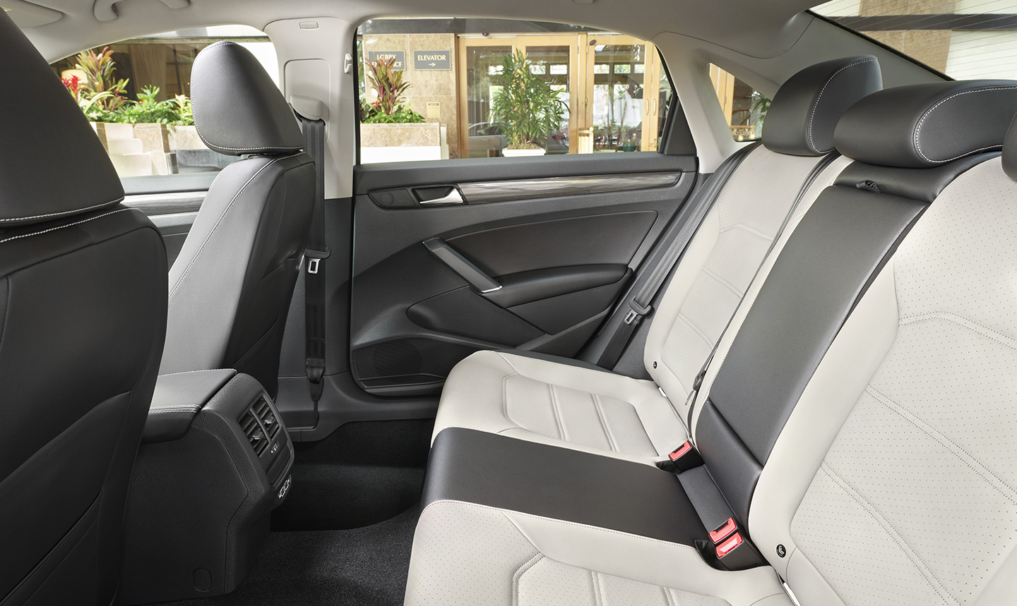 2021 Volkswagen Passat Interior