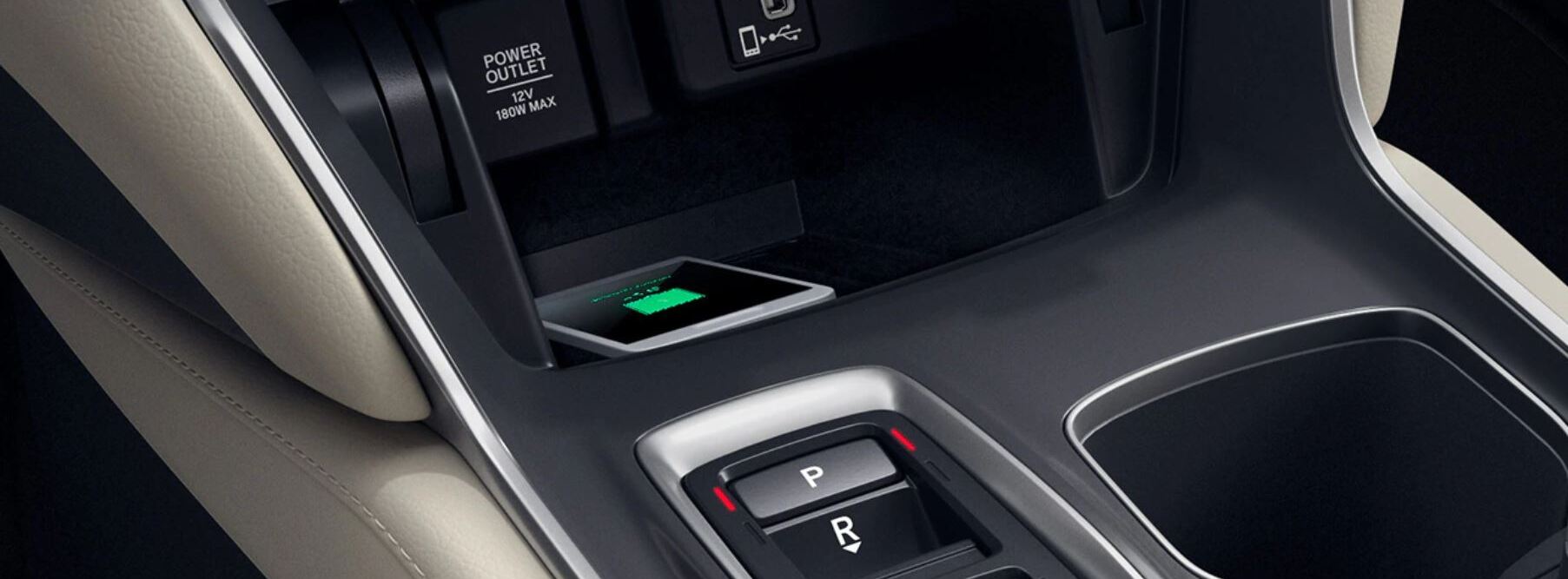 Dile “adiós” a los cables y adaptadores: no los necesitarás para cargar tu teléfono en un Honda Accord.