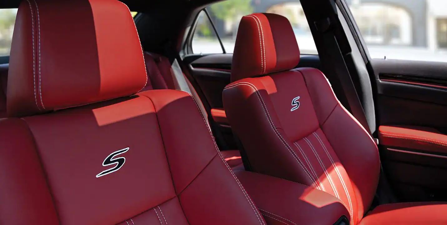 Front Seats in the 2021 Chrysler 300