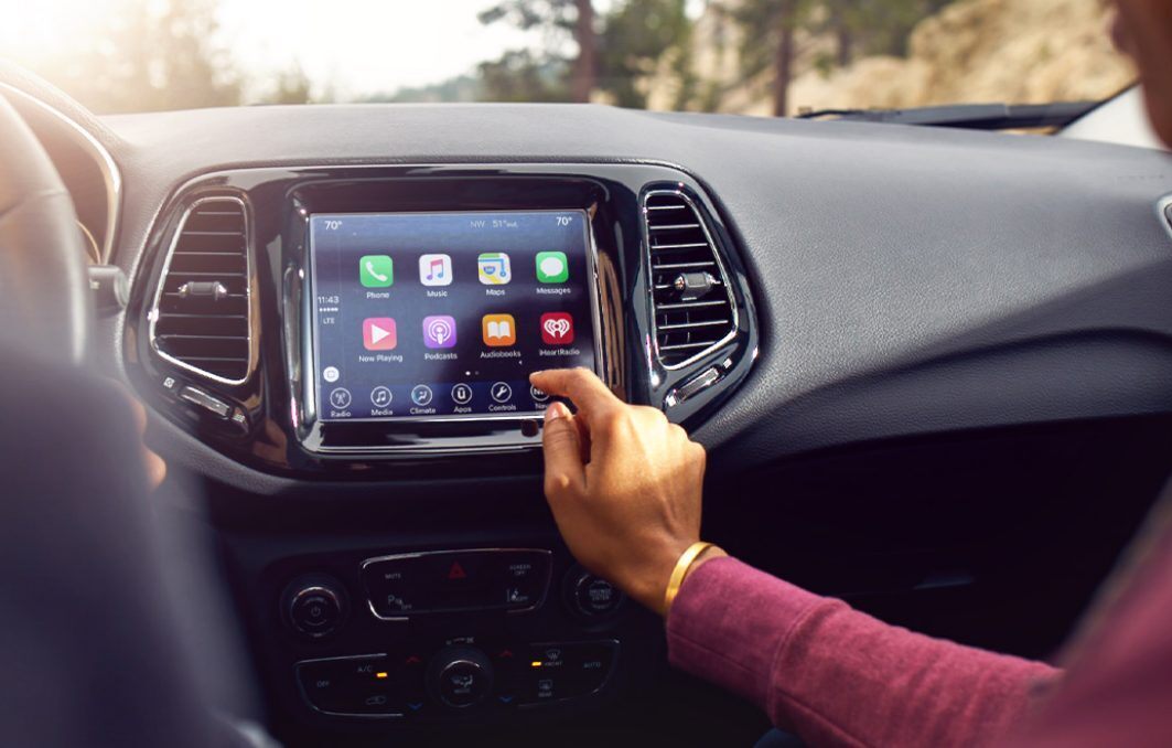 Touchscreen in the 2021 Compass