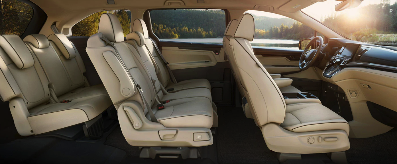 Spacious Cabin of the 2022 Honda Odyssey