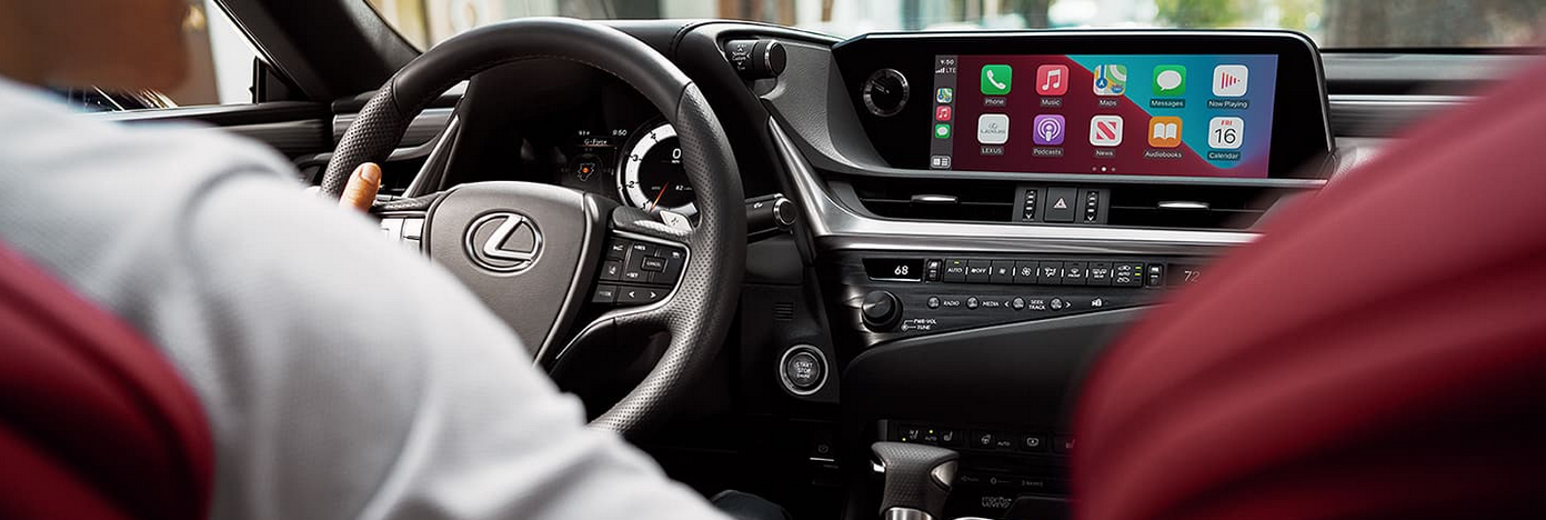 2021 ES 300h Apple CarPlay®