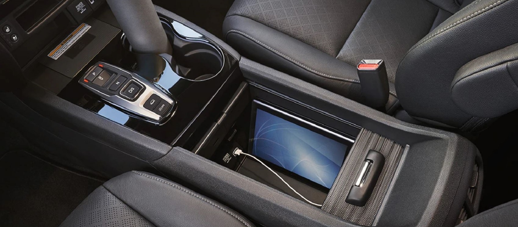 2021 Honda Passport Cockpit Amenities 