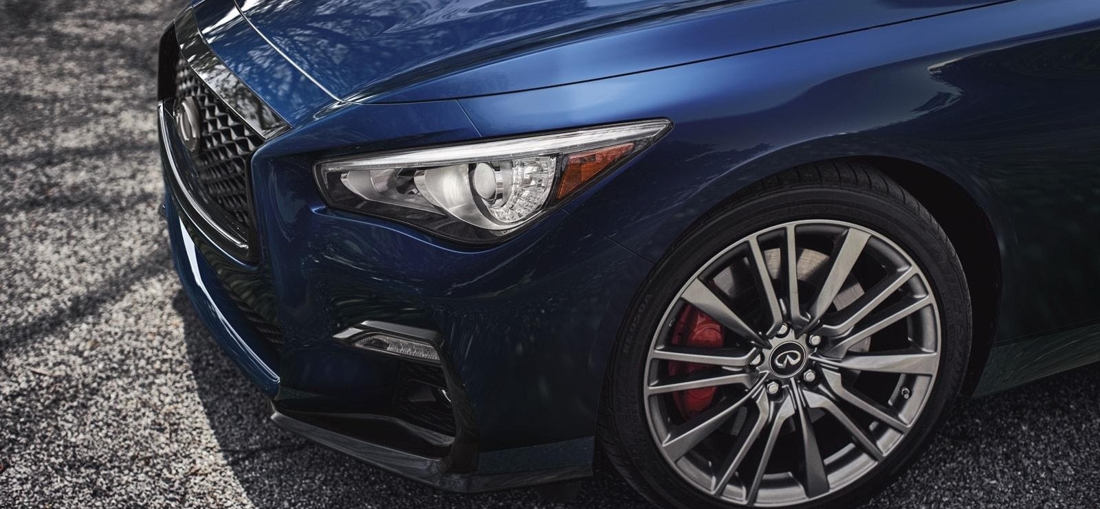 Porque Los Sedan No Tienen Limpiaparabrisas Atras Acura TLX 2021 vs INFINITI Q50 2021 en Chantilly, VA