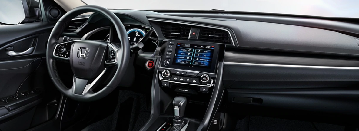 El interior te ofrece lo último en tecnología.