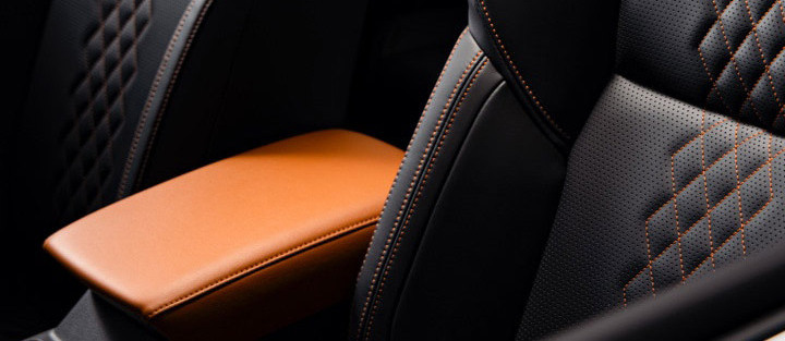 2022 Outlander Available Leather Upholstery